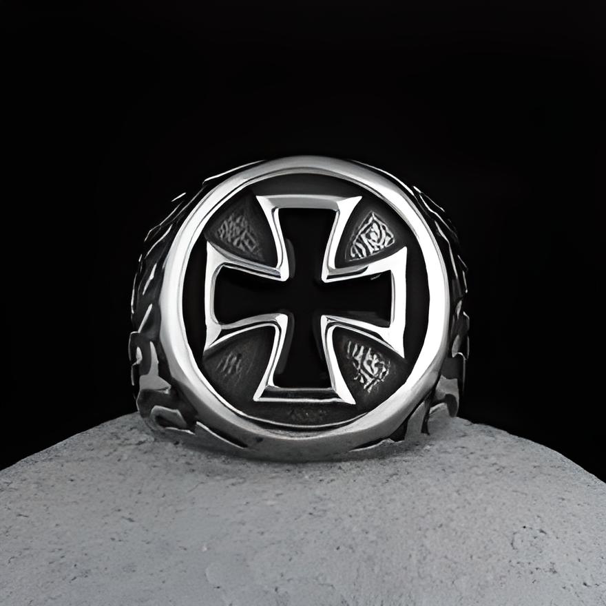Black Knights Templar Cross